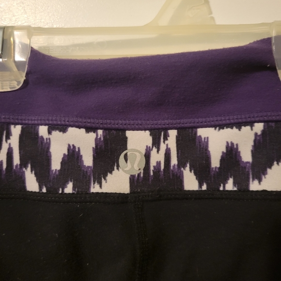 Lululemon Crops - Picture 2 of 3